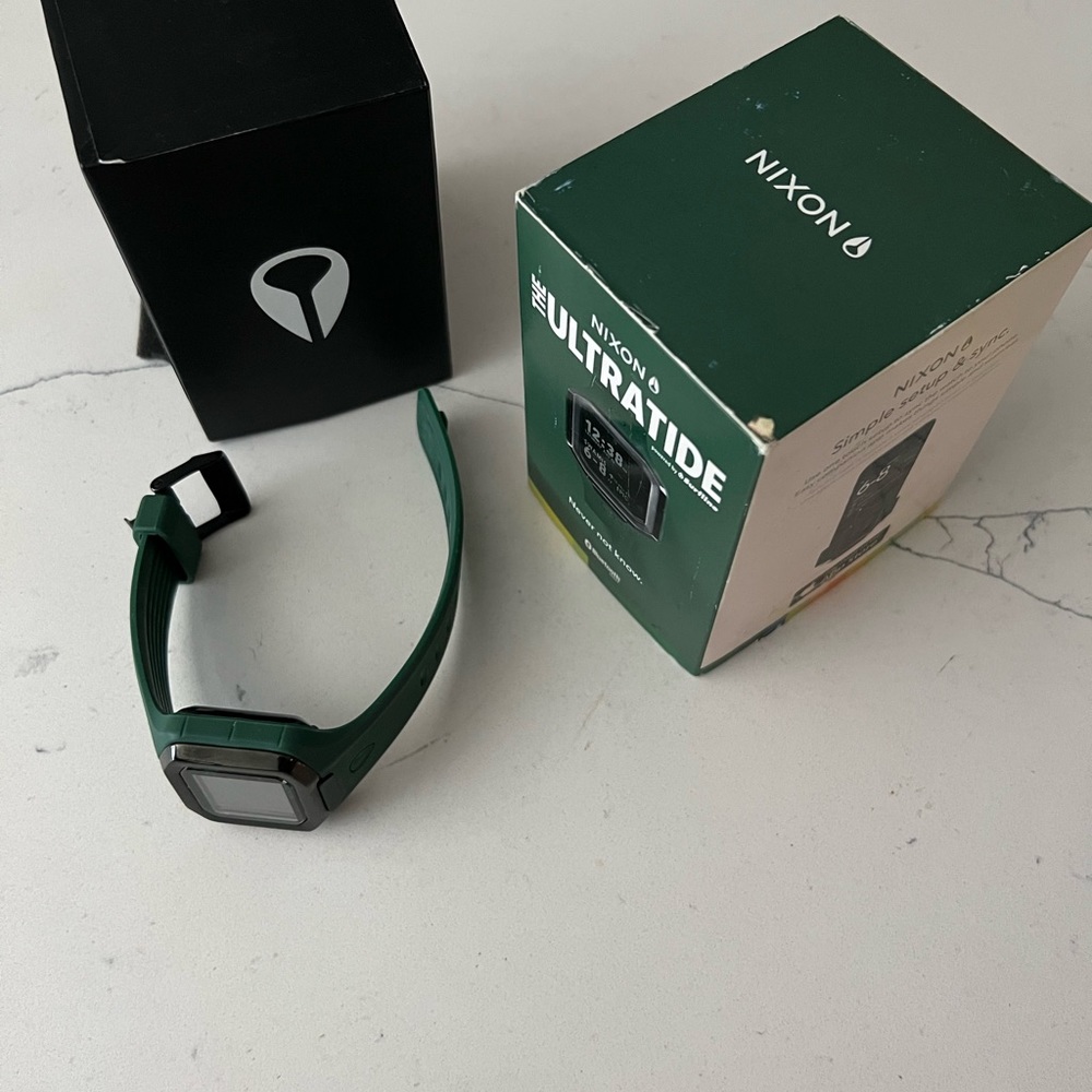 Nixon Ultratide watch